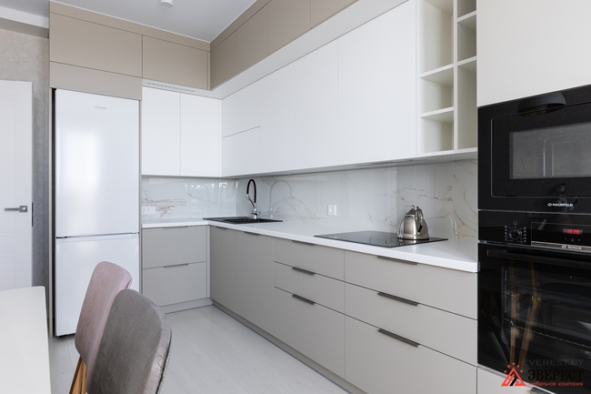Классические угловые кухни (белый цвет): фото, дизайн, купить